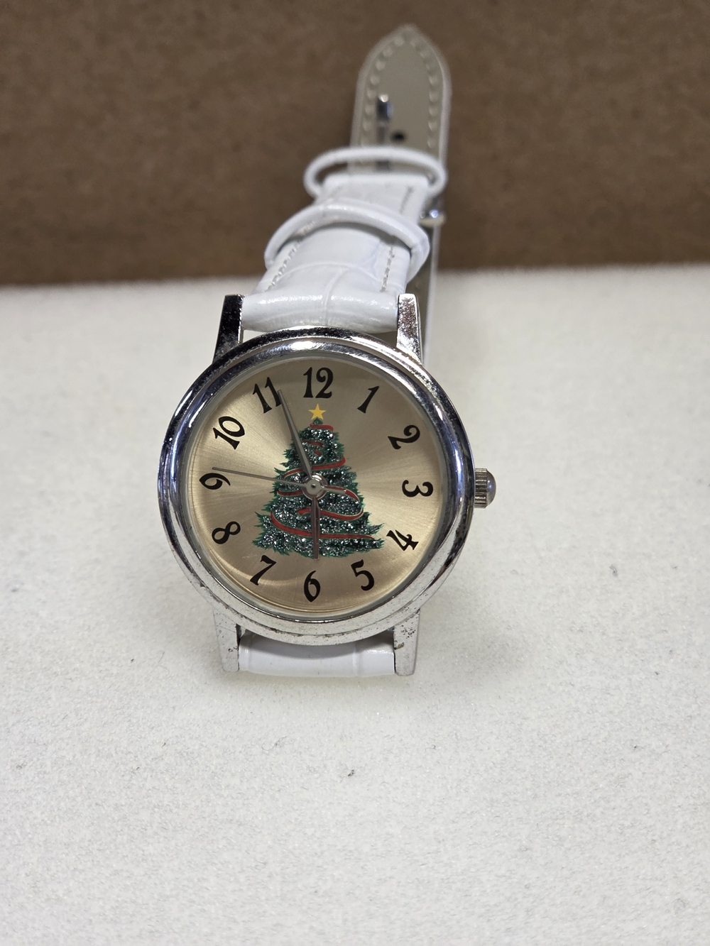 White Holiday Watch with Green Christmas Tree GENWM 138